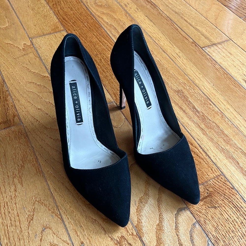 Alice and Olivia Dina Heels